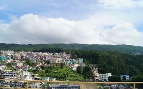 Woodland Hill Stay